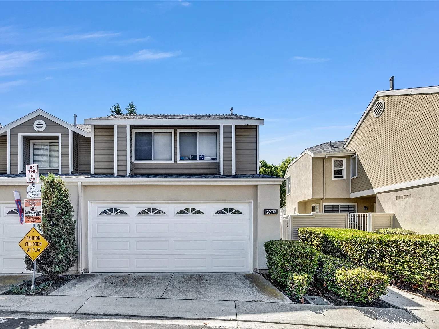 3 bed, 2.5 bath, 1472 sqft, $3,999 — Photo 1