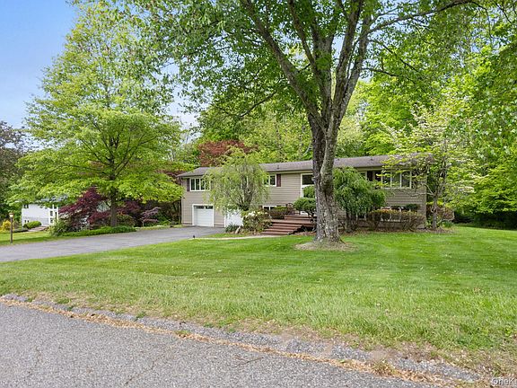 4th image of 28 Leona Drive