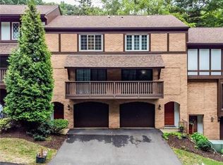 104 Woodbridge Dr, Pittsburgh, PA 15237