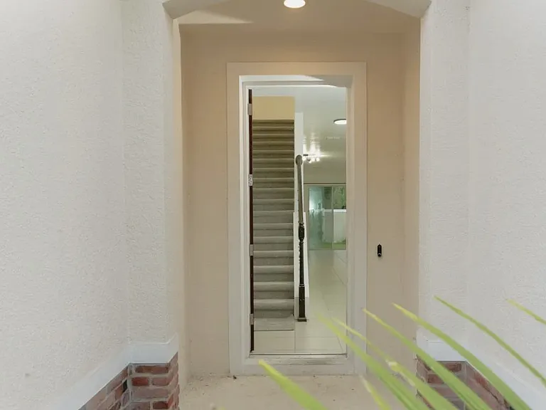 81 Mayo Ct #1 — Photo 18