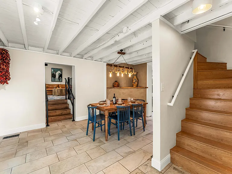 4602 Fountain Ave — Photo 17