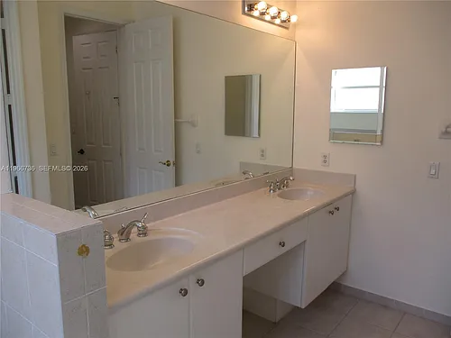 8803 SW 206th Ln Photo 1