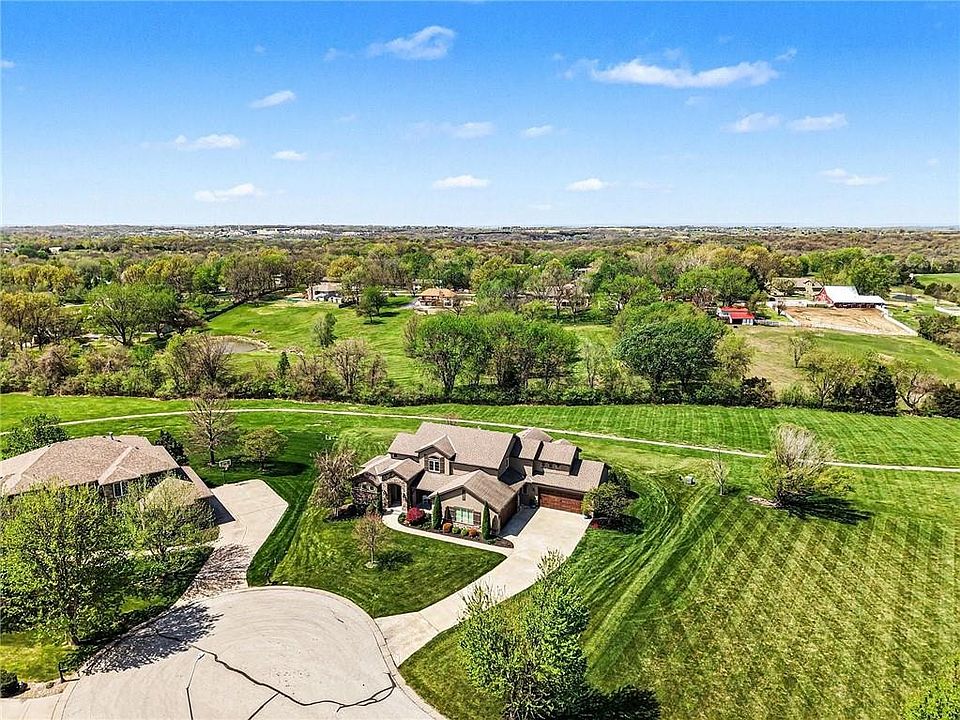 1st image of 8070 NW Masters Ln