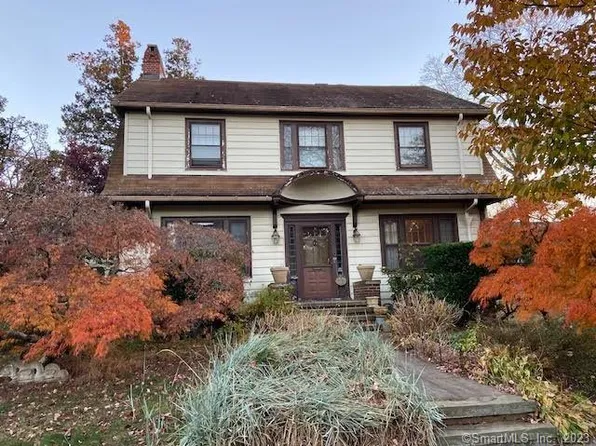 9 Rusling Place, Bridgeport, CT 06604