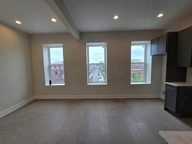 3216 S Morgan St #3F — Photo 3