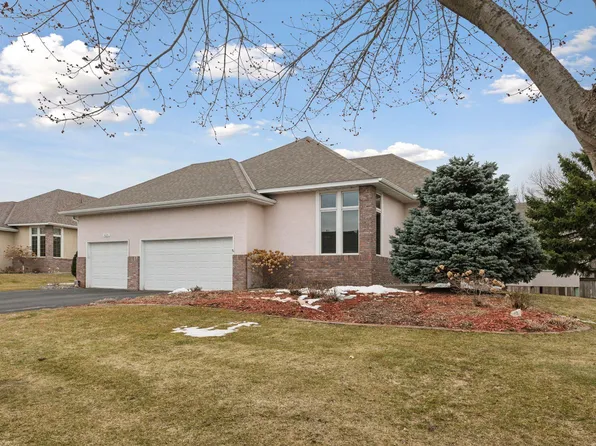 4220 Magnolia Pl N, Plymouth, MN 55441