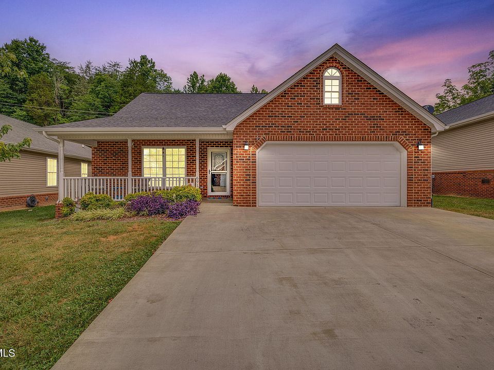 1st image of 691 Willowcrest Pl