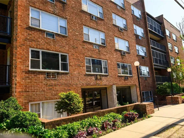 101 Lincoln Avenue #3R, Mineola, NY 11501