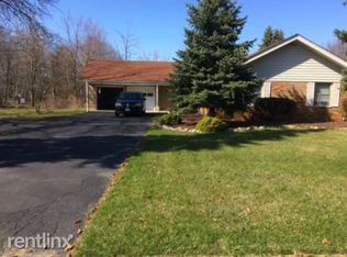 25961 Highland Rd, Richmond Heights, OH 44143