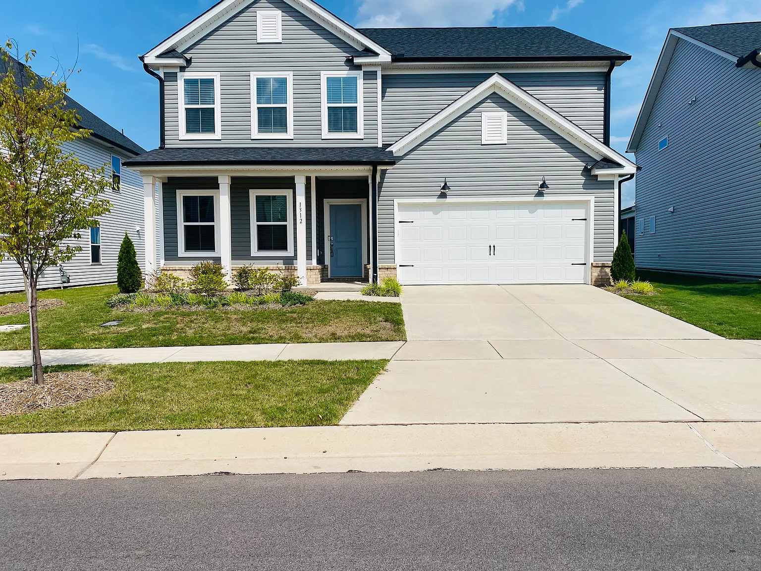 5 bed, 2606 sqft, $2,550 — Photo 1