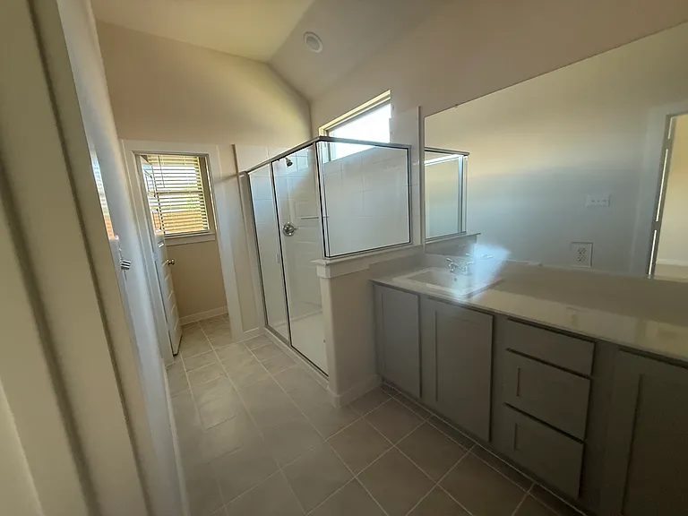 1000 Edgehurst Dr #1000 — Photo 13
