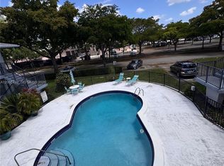 Astor Condo, Hollywood, FL 33021