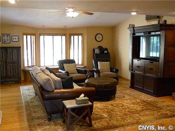 3rd image of 7434 Waxwood Cir