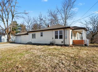 2215 Mount Olivet Rd, Kalamazoo, MI 49004