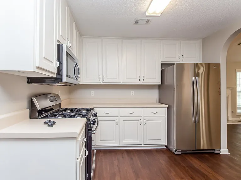 2037 Reserve Pkwy — Photo 6