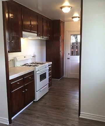 5th image of 283 W Montecito Ave