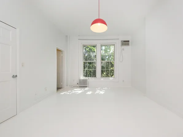 168 West 130th Street image 38 of 62