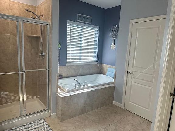 5th image of 15409 Papillon Pl