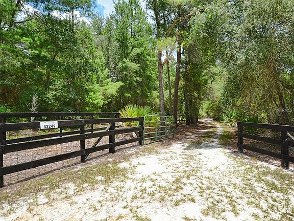 2nd image of 32249 Blackwater Oaks Dr