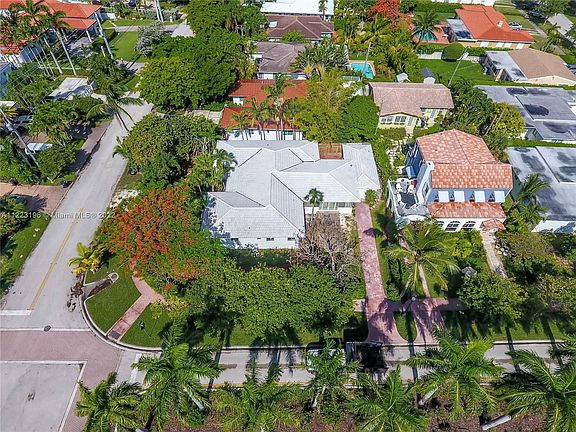5th image of 1701 Bay Dr
