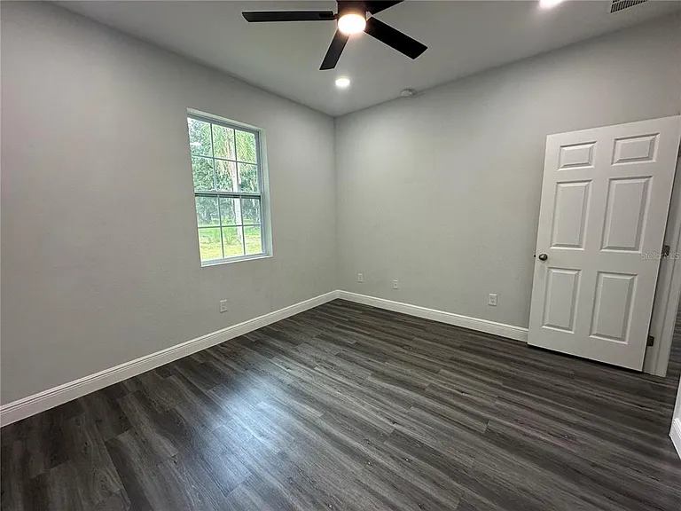 18115 Cedarhurst Rd — Photo 22
