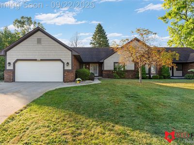6031 Oak Creek Dr, Swartz Creek, MI, 48473