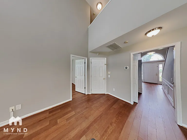 9738 Woodend Ct — Photo 3