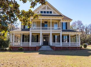 15 Merritt St, Hawkinsville, GA 31036