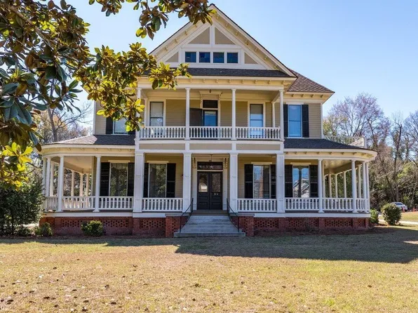 15 Merritt St, Hawkinsville, GA 31036