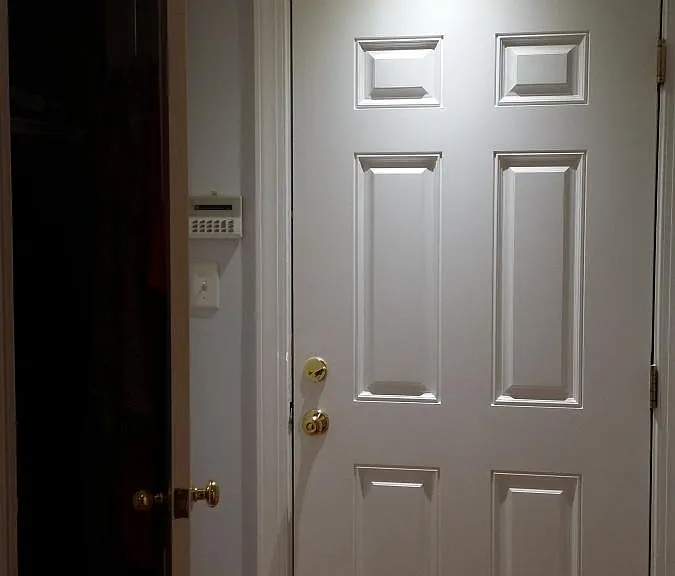 Shoe closet