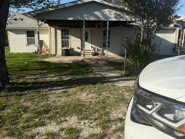 1390 County Road 153, Purmela, TX 76566