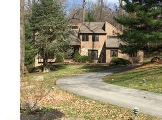 23 Roberts Rd, Newtown Square, PA 19073