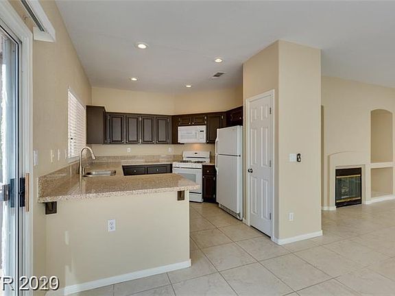 5th image of 7879 Blue Brook Dr