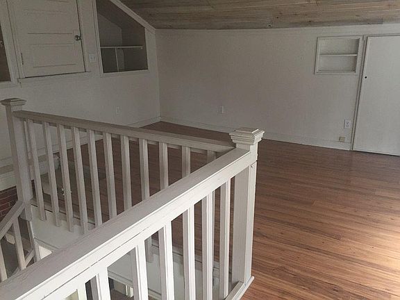 5th image of 2714 Olive St