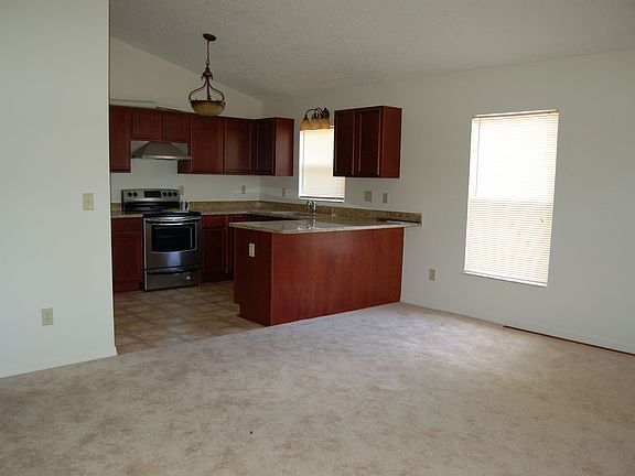 3rd image of 4083 39th Ave N