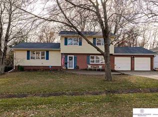 11021 Frances St, Omaha, NE 68144