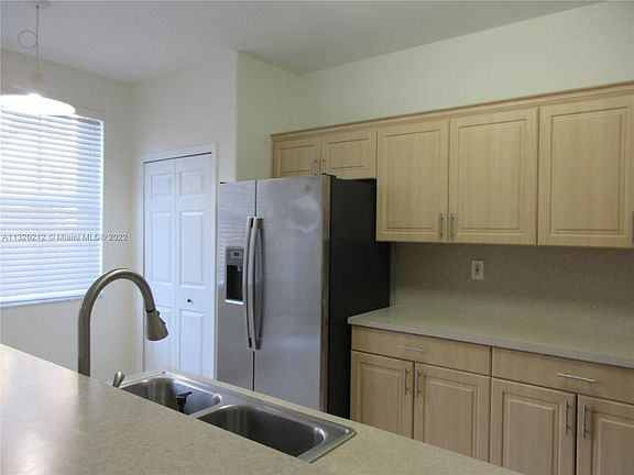 4th image of 10919 NW 78th Ter #10919