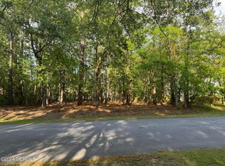 907 Capstan Ct, New Bern, NC 28560