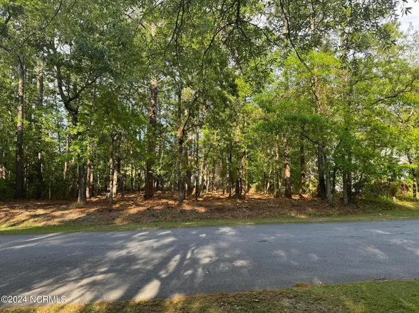 907 Capstan Court, New Bern, NC 28560