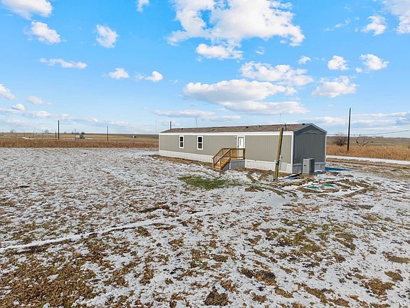 5th image of 703 Sun Land Cir