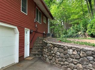 223 River Rd, Killingworth, CT 06419