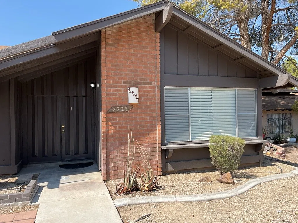 3 bed, 2.0 bath, 1450 sqft, $1,495 — Photo 3