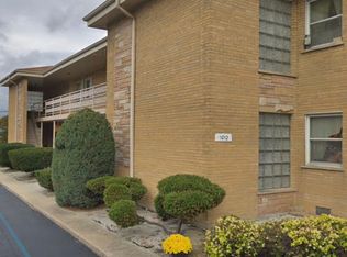 1012 N Wilke Rd APT 6, Arlington Heights, IL 60004