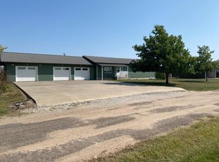 104 S Locust St, Burdett, KS 67523