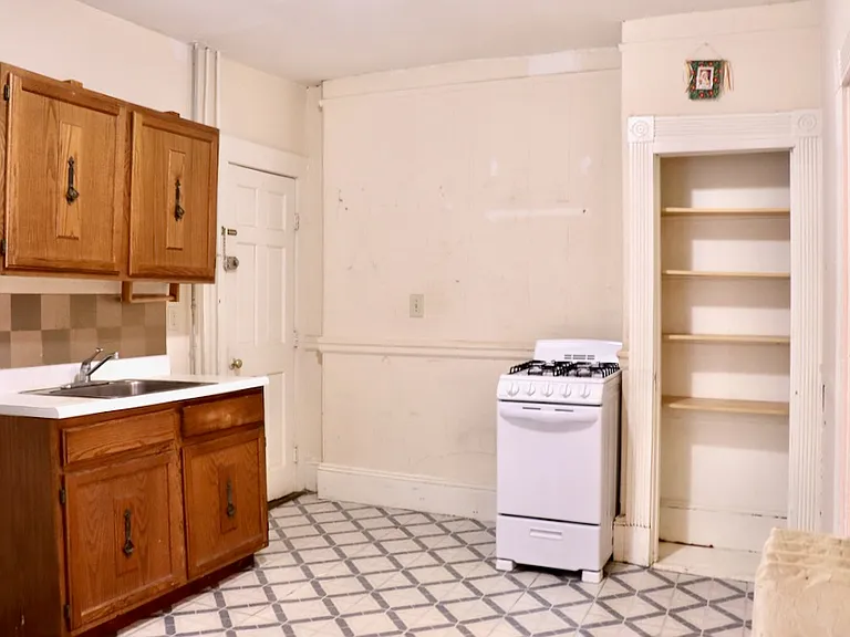 9 Myrtle St #5 — Photo 2