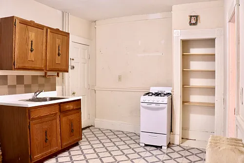 9 Myrtle St Photo 1