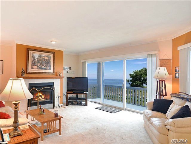 1st image of 305 Fox Hill Dr