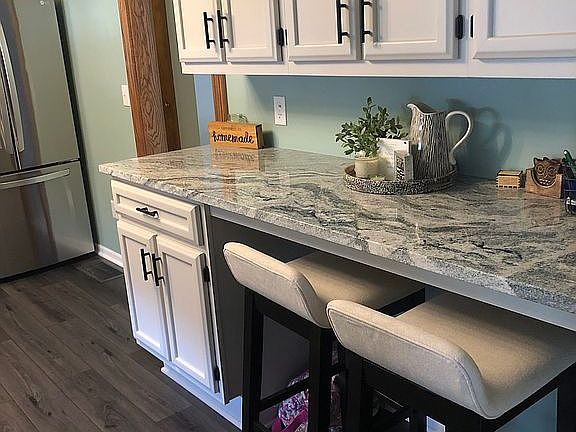 3rd image of 15 Willow Ln