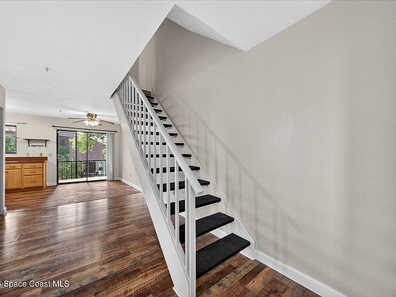 5th image of 7817 Shadowood Dr APT 210