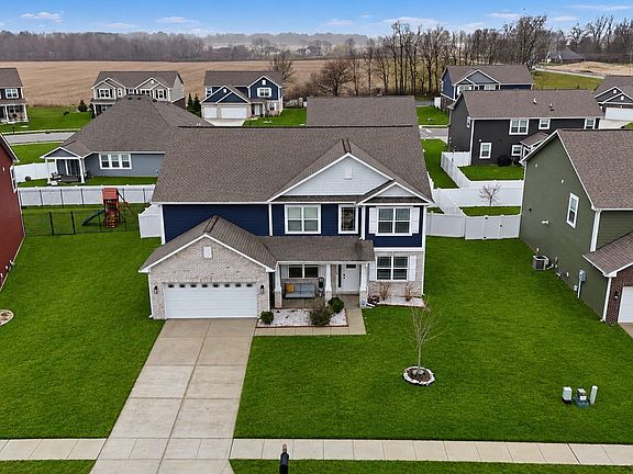 3rd image of 6809 Bryant Pl